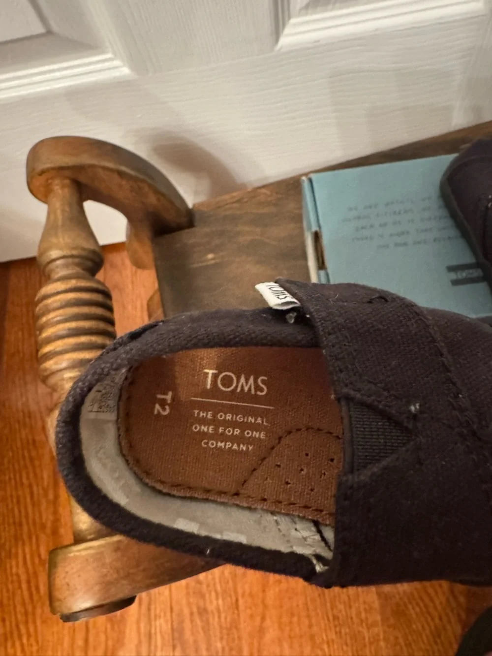 TOMS- Classic Kids Canvas Slip-On Shoes - Black